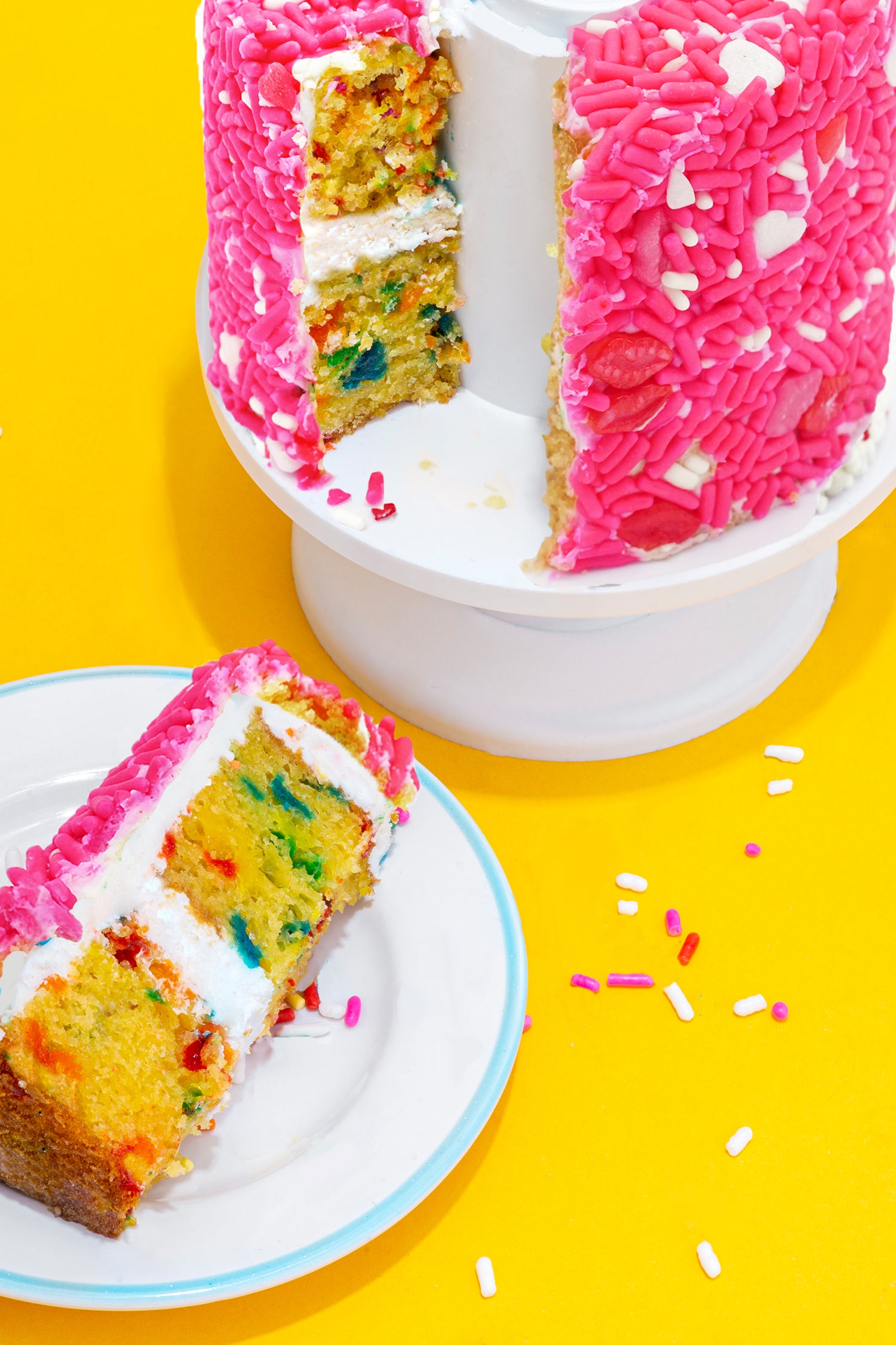 4" Hot Pink Love and Kisses Surprise Cake®